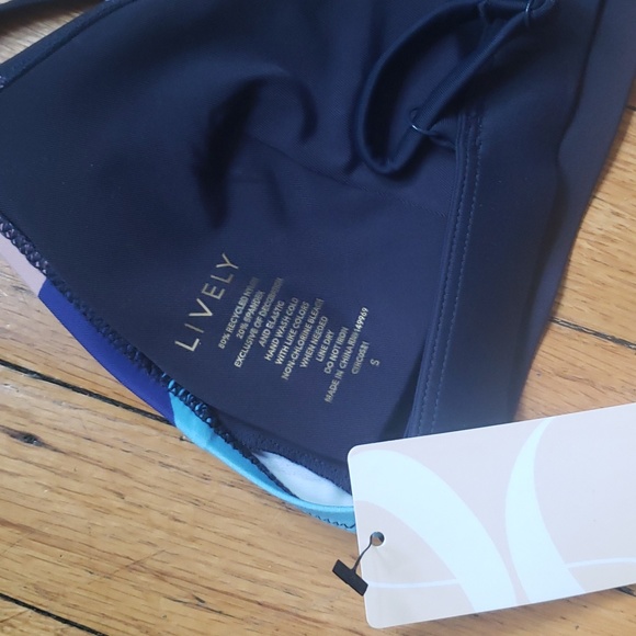 Lively Retro Floral Swimsuit - Picture 4 of 6